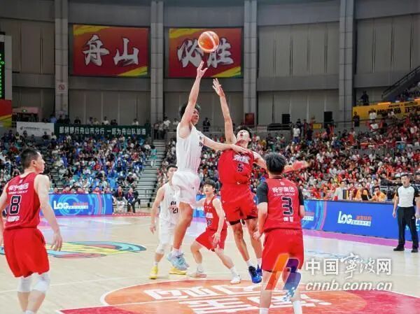 丝毫不逊色, 制造