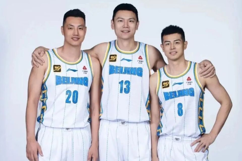 表现, 京男篮的老, 据媒体人 表现, 京男篮的老, 据媒体人