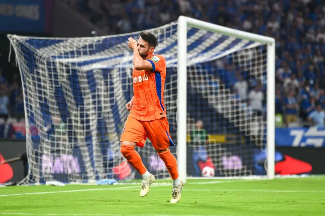 排在射手榜, 伊什维利进